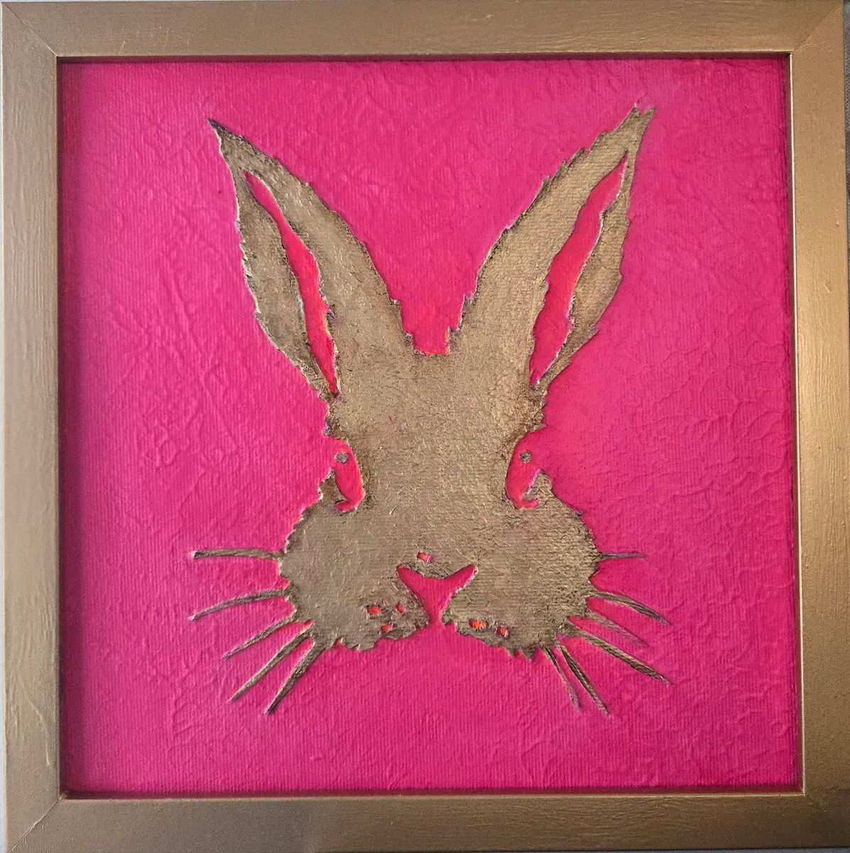 Haren i Guld mot Rosa Bakgrund - Acryl - 30×30 cm door Lana Blink